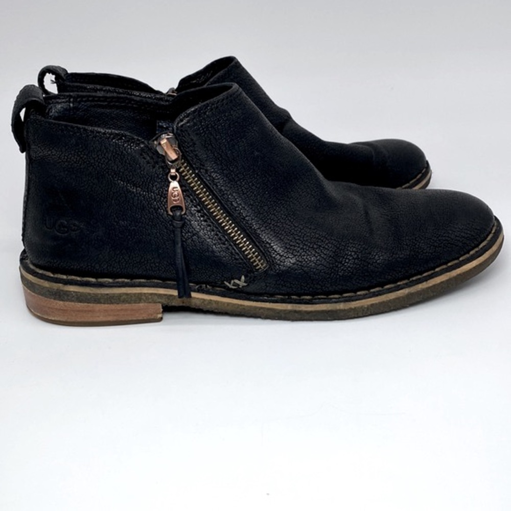 Excellent Condition UGG Black Flat Ankle Boots with Brass Zipper